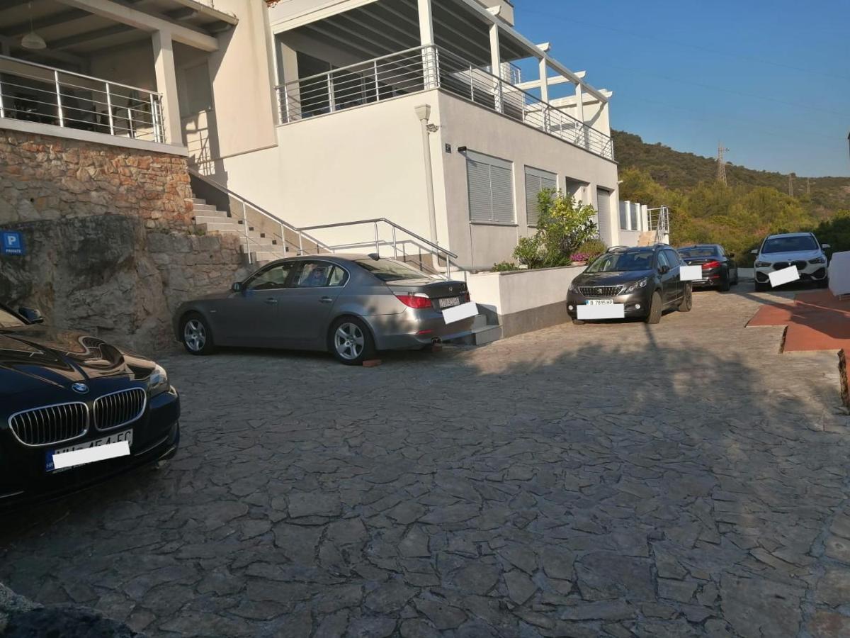 Luxury Apartment Prestige Villa Bellevue Vis Buitenkant foto