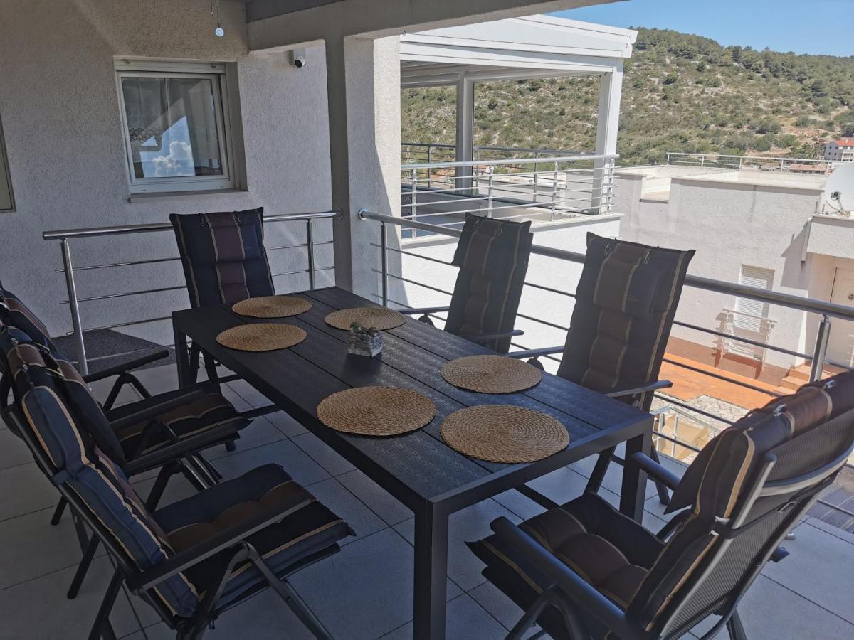 Luxury Apartment Prestige Villa Bellevue Vis Buitenkant foto