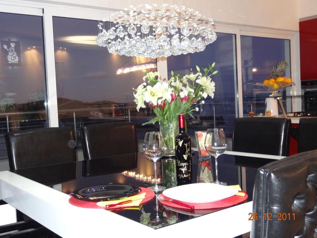 Luxury Apartment Prestige Villa Bellevue Vis Buitenkant foto